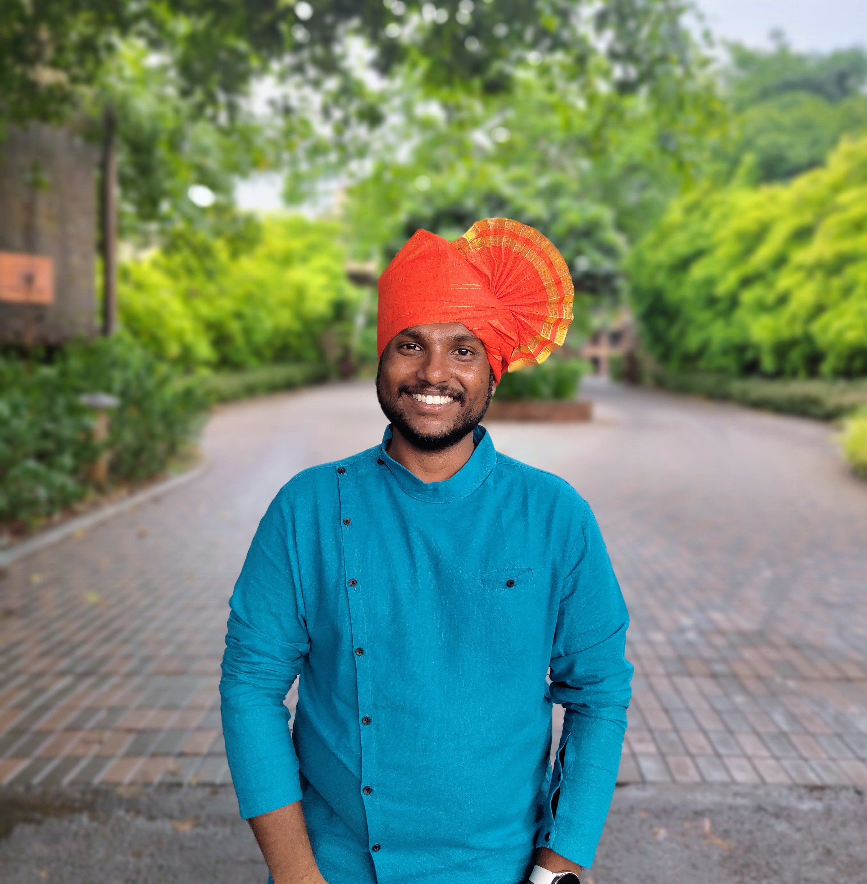 Rtr. Bhuvan M R